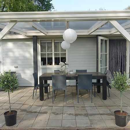 Vechtdalchalet De Berk, 5 Sterrenpark Capfun Stoetenslagh Rheezerveen Buitenkant foto
