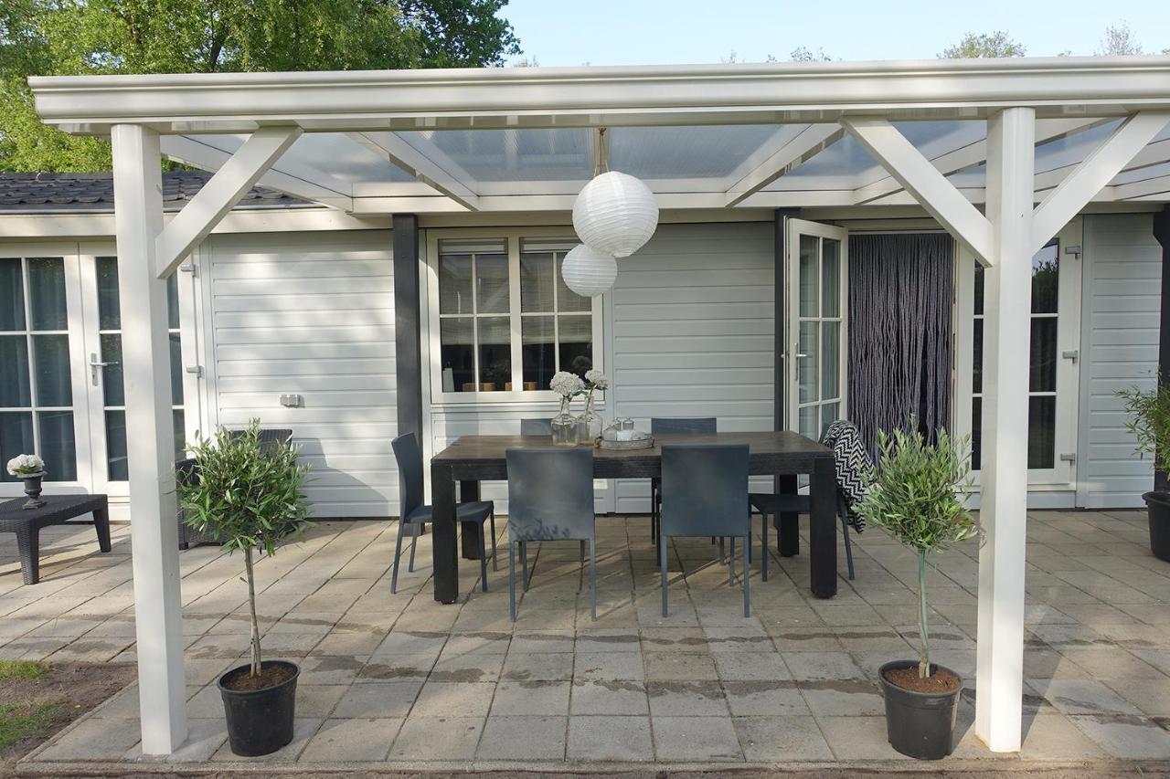 Vechtdalchalet De Berk, 5 Sterrenpark Capfun Stoetenslagh Rheezerveen Buitenkant foto