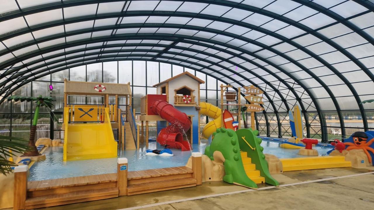 Vechtdalchalet De Berk, 5 Sterrenpark Capfun Stoetenslagh Rheezerveen Buitenkant foto