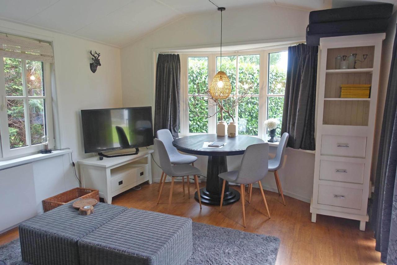 Vechtdalchalet De Berk, 5 Sterrenpark Capfun Stoetenslagh Rheezerveen Buitenkant foto