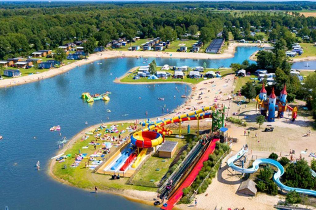 Vechtdalchalet De Berk, 5 Sterrenpark Capfun Stoetenslagh Rheezerveen Buitenkant foto