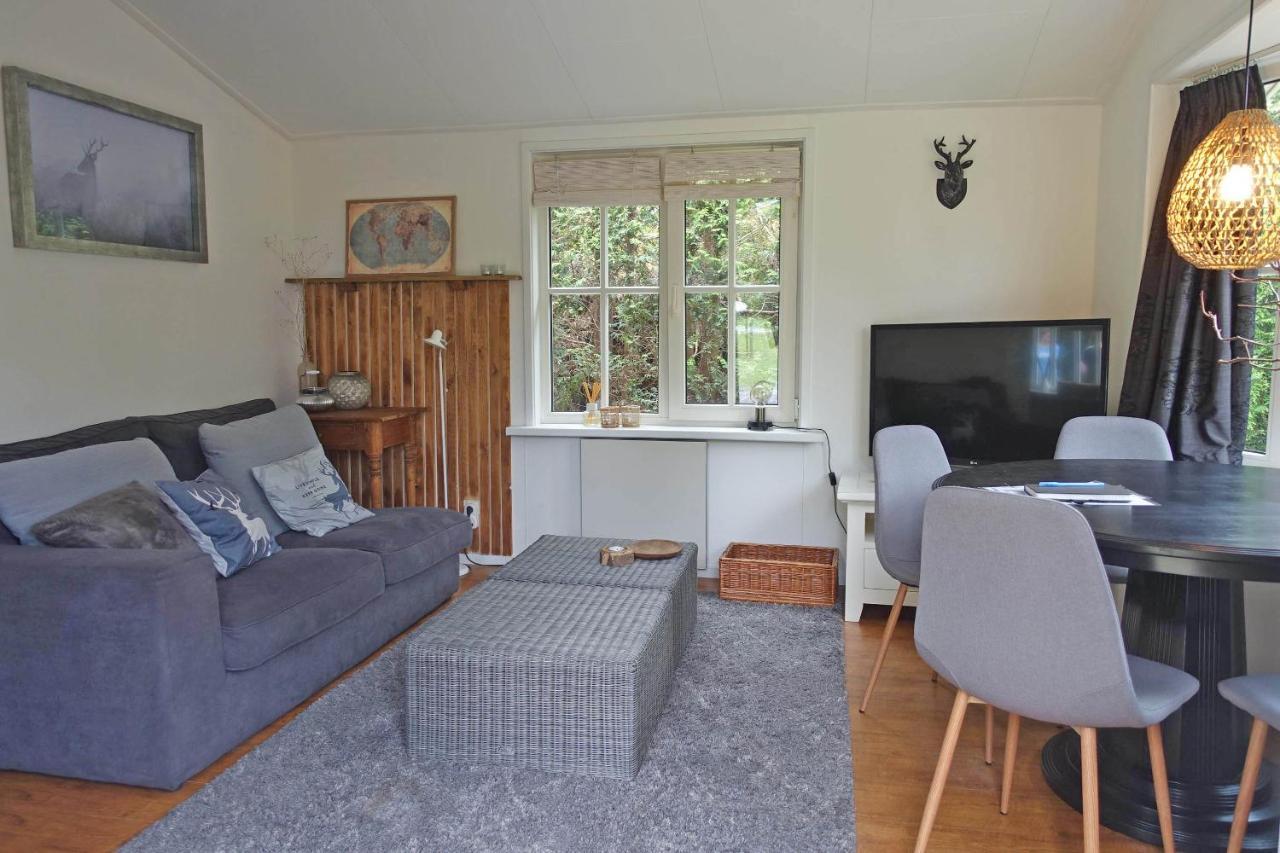 Vechtdalchalet De Berk, 5 Sterrenpark Capfun Stoetenslagh Rheezerveen Buitenkant foto